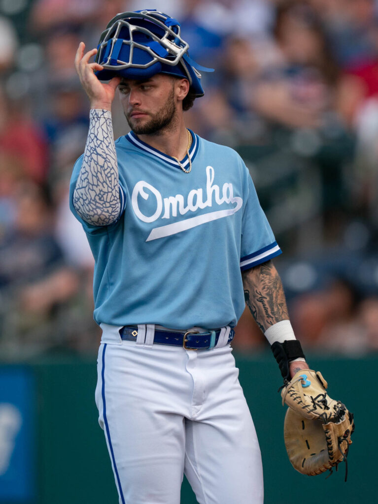 Carter Jensen con Omaha en julio de 2025. Fotografía de archivo recortada; no corresponde al anuncio de MLB de 2026.