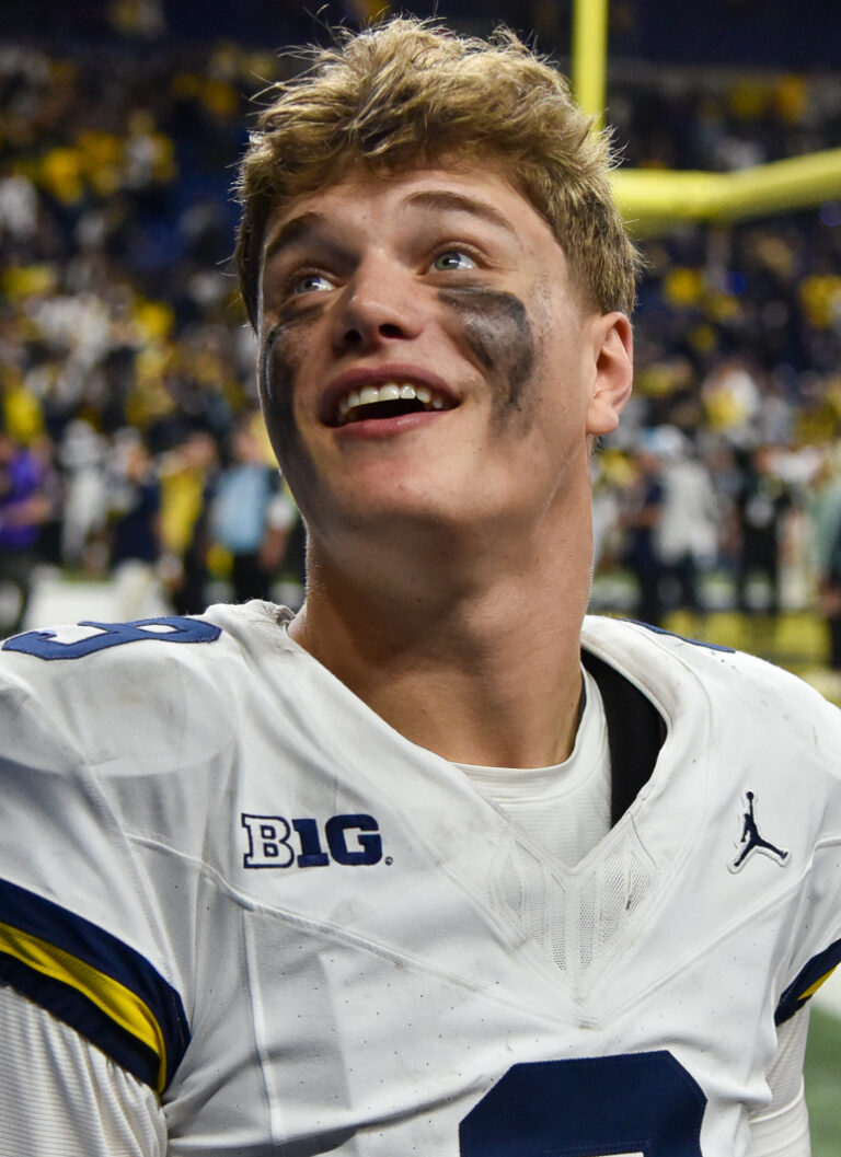 J.J. McCarthy en imagen de archivo de 2023; foto: Maize & Blue Nation, CC BY 2.0